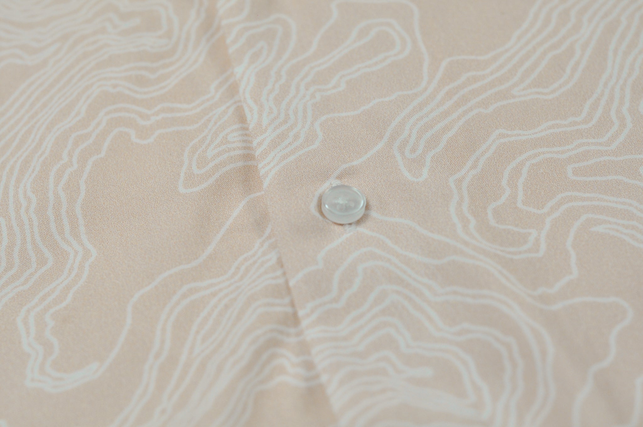 Sand Dune Button-Up Short Sleeve Shirt in Warm Sand